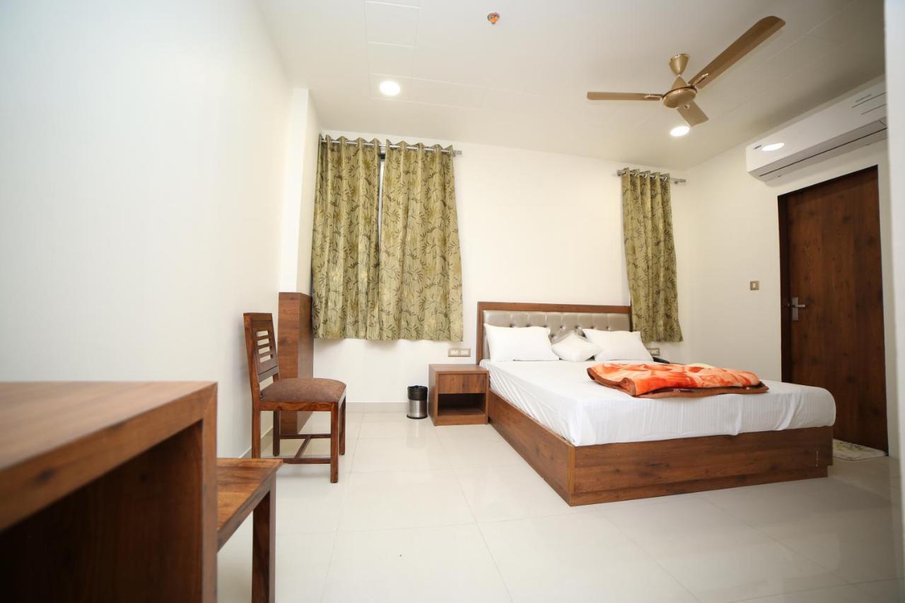Hotel Devens Jaipur Exteriör bild